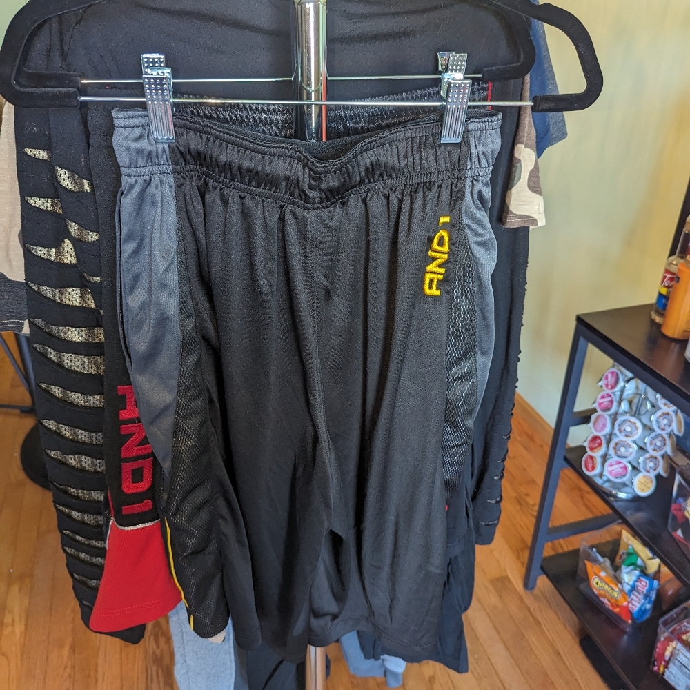 🧡And1 black, grey and yellow Small basketball shorts